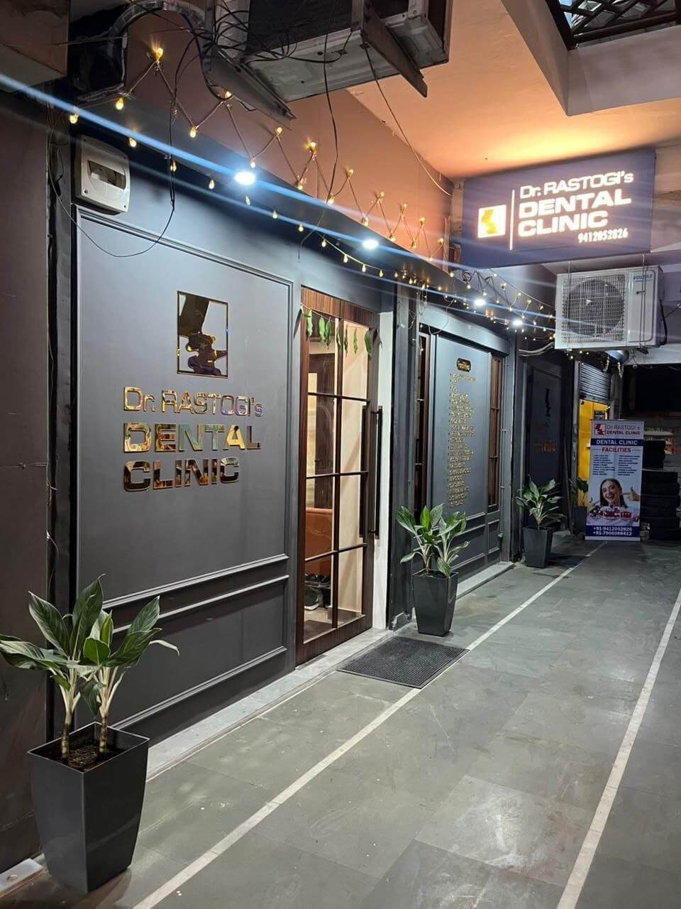 Dr. Rastogi's Dental Clinic Entrance